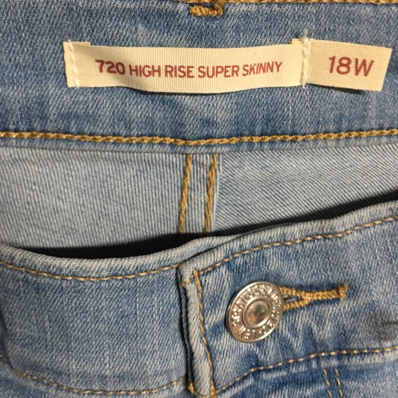 Levi’s Women’s 720 High Rise Super Skinny Blue Jeans - Picture 5 of 5